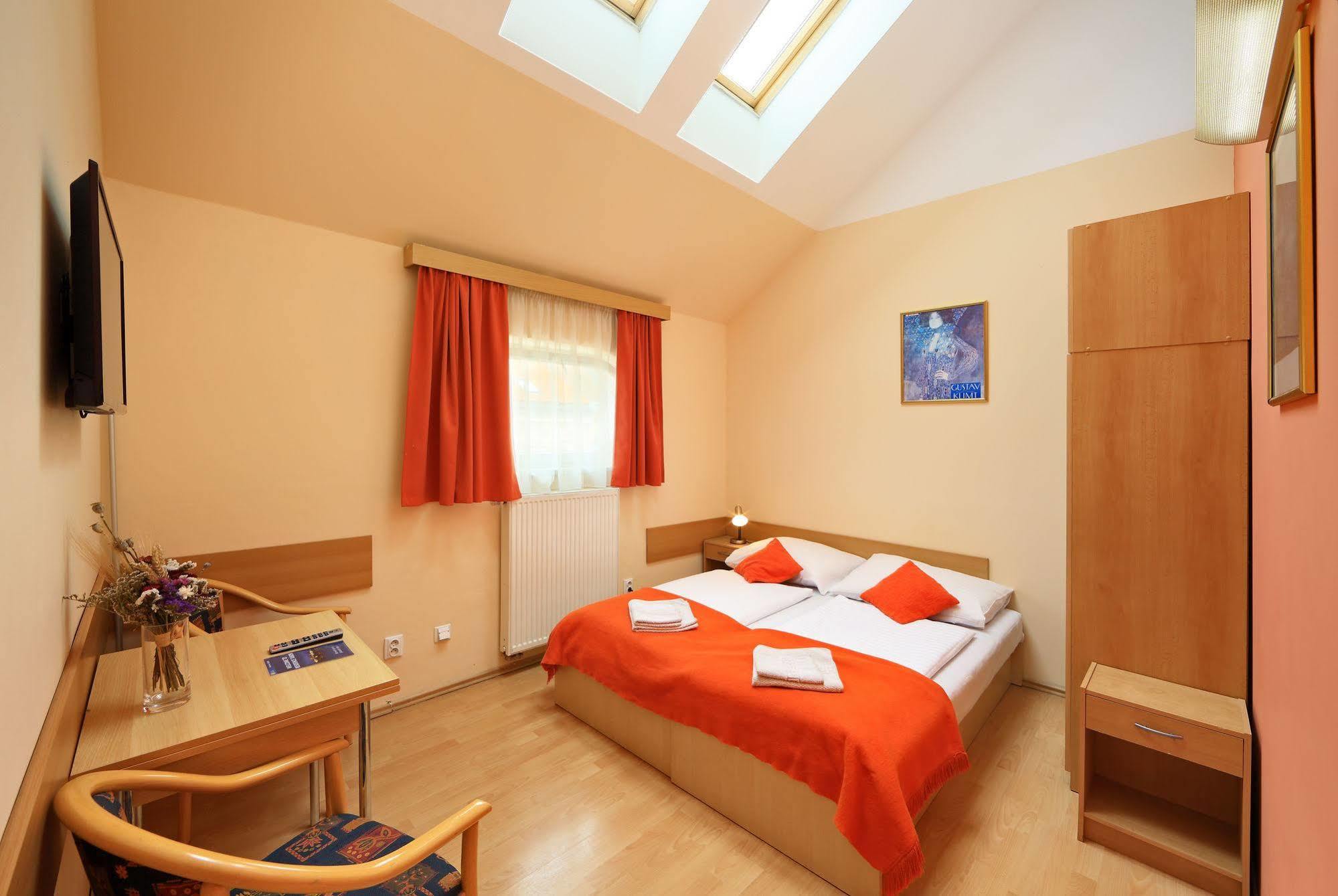 Golden Garni Praha